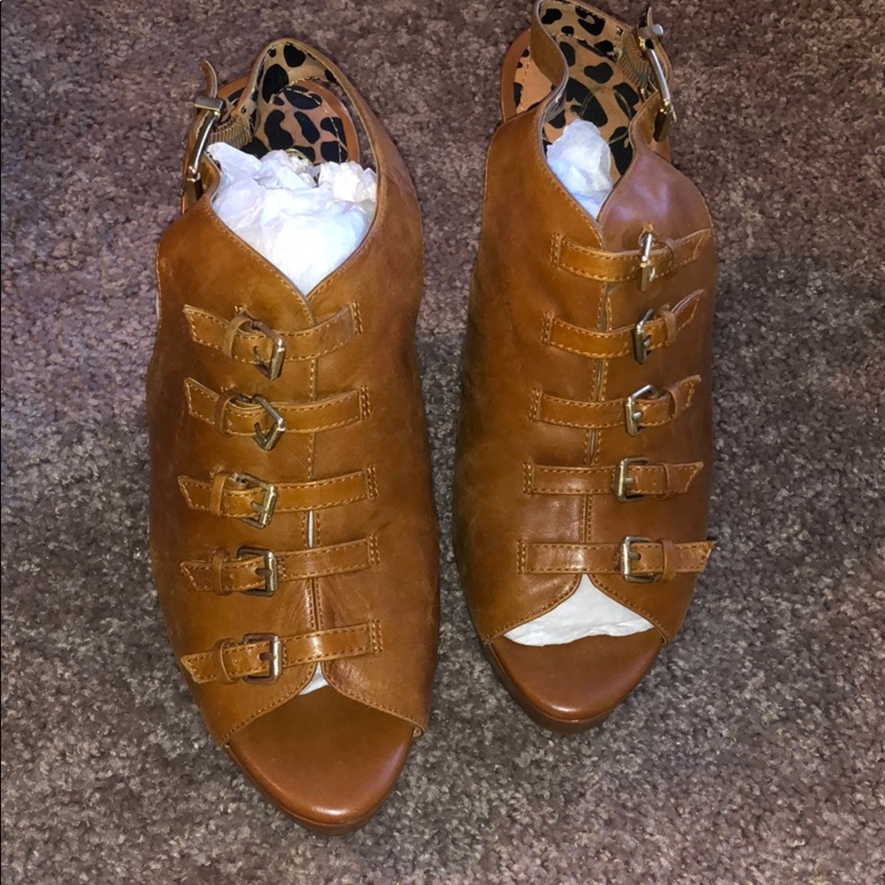 Jessica Simpson wedges